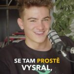 Jakub Kotek Instagram - Další krásná bytost v EASYcastu 🎙️ @manek_on biatlonista, dvojče Asa Butterfield (Sex Education), pochopitelně influencer, ale především kámoš co má pěkný kamarádky 😉 Enjoy 🤙 #EASYcast #manek #czech #biatlon