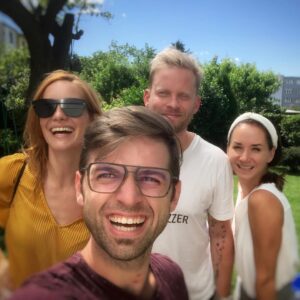 Jakub Prachař Instagram - Dnes prvni čtená. Film Matky. Ja se tesim.