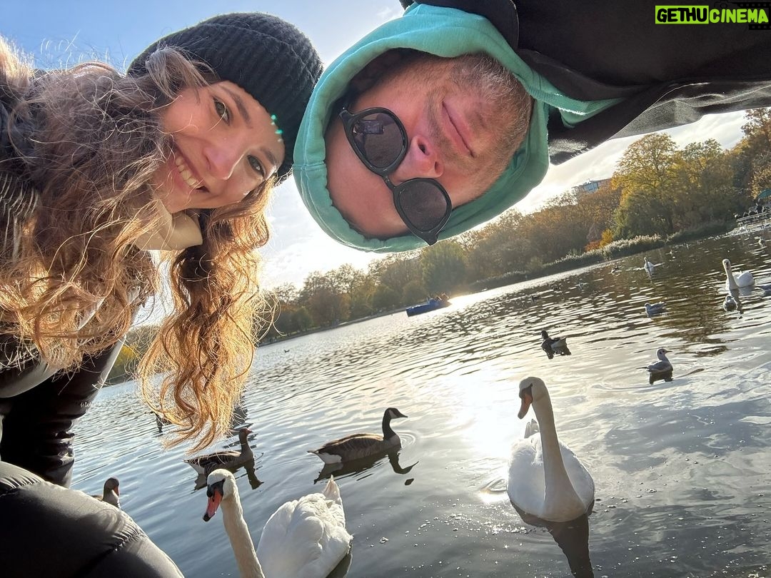 Jakub Prachař Instagram - PF 2224 ❤️ p.f. Ten rok není překlep.