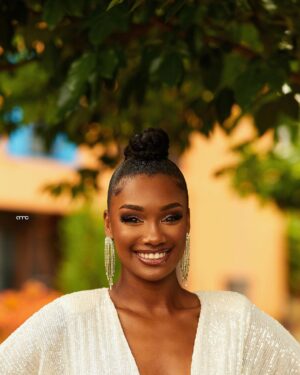 Jalylane Maës Instagram - C’est le jour J ✨

📲Jusqu’au bout MISS 7 au 97000 (Antilles) MISS 9717 au 72018 (Hexagone) @organisation.revelle @missguadeloupeofficiel 

_________________________
Crédits

Directrice Artistique : DANITZIA LOGIS
🪄@danitzialogisoff 

Photographe : AVEL MARCIN 
📸 @avelmarcin 

Make up : EMILIE LAPULY
💄 @emilielapuly 

Coiffure : CLÉ COIFF
💇🏽‍♀️ @cle_coiff 

Tenue : GLAMOUR BRISSAC
👗 @glamour.brissac 

#missguadeloupe #miss7 #blanc #esthetics #guadeloupe #island