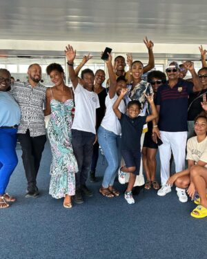 Jalylane Maës Instagram - Chers amis, famille, et tous ceux qui ont fait de ce voyage un rêve devenu réalité.
Aujourd'hui, je m'envole vers Paris pour me préparer à représenter la Guadeloupe à l'élection de Miss France 2024.
C'est avec une immense gratitude que je regarde en arrière et que je réalise que je ne suis pas seule dans cette aventure.
Vos encouragements, votre soutien inébranlable, et votre amour m'ont déjà apporté une force incommensurable. 
Chacun de vous a joué un rôle essentiel dans cette histoire qui est en train de s'écrire.
En tant que Miss Guadeloupe, je porte avec fierté le drapeau de notre belle île. C'est un honneur et une responsabilité que je prends très à cœur. Je m'engage à représenter dignement la Guadeloupe et à montrer au monde la beauté de notre culture, de notre unité, et de notre diversité.
Je vous demande de continuer à m'accompagner dans cette aventure extraordinaire. Votre soutien est ma plus grande force.
 Ensemble, nous montrerons au monde que la Guadeloupe brille par sa beauté, son esprit et son cœur.
Restez à mes côtés, et nous ferons de ce rêve une réalité. 🌺🇬🇵💪

#MissGuadeloupe2023 #MissFrance #Guadeloupe #Unité #Gratitude