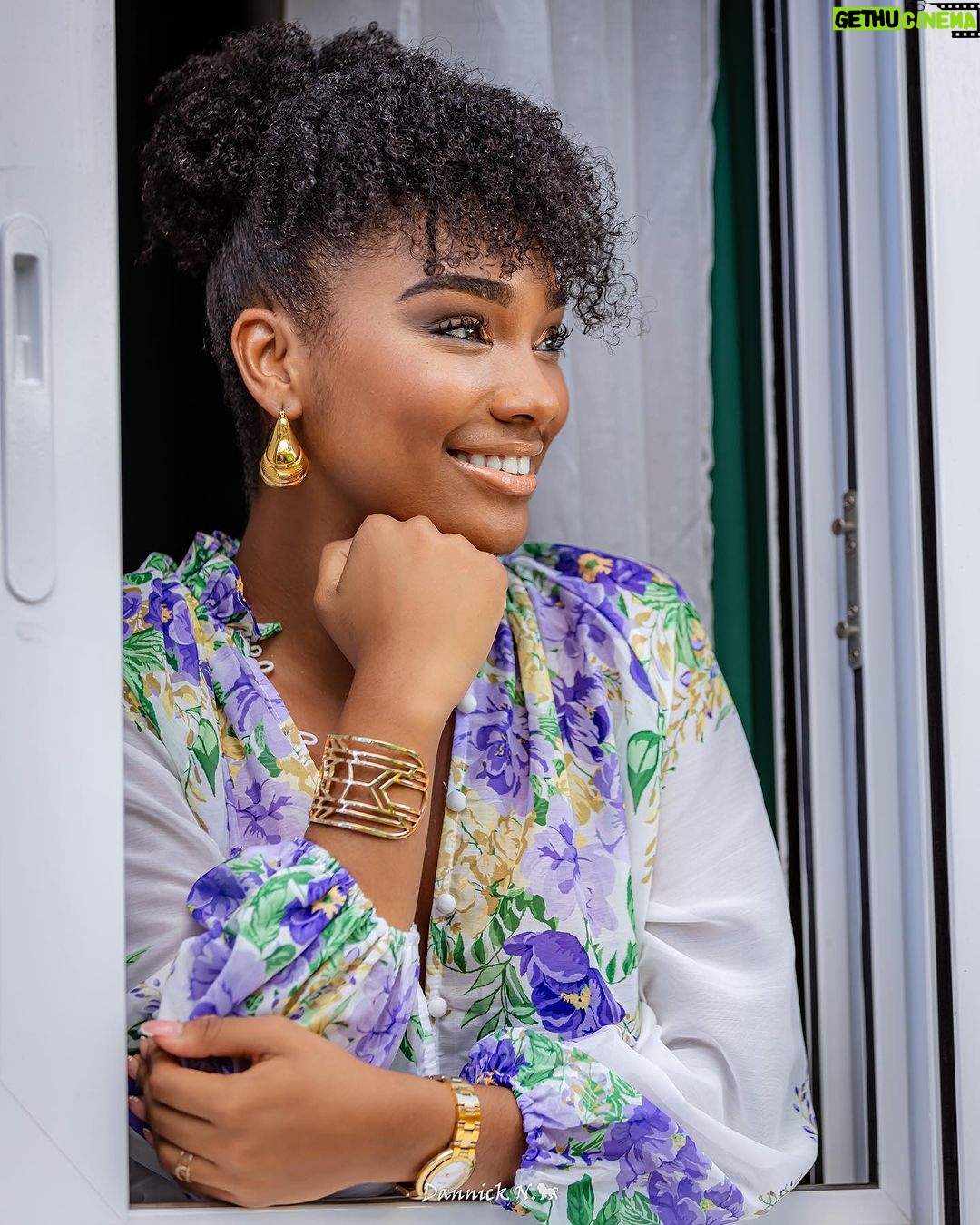 Jalylane Maës Instagram - Wednesday ✨ Une nouvelle semaine de préparation pour l’élection Miss France. Continuez à visualiser vos objectifs et à croire en vos rêves🥹. 📸: @danette_dn & @mathilde.garel 👗: @odyssee.boutique BO : @oretsens CM : @malyck_n 📍: @tifleursoley #miss #missfrance #2024 #dijon #concours #Election #beauty #hexagone #decembre #16 #missguadeloupe #guadeloupe Saint-François, Guadeloupe