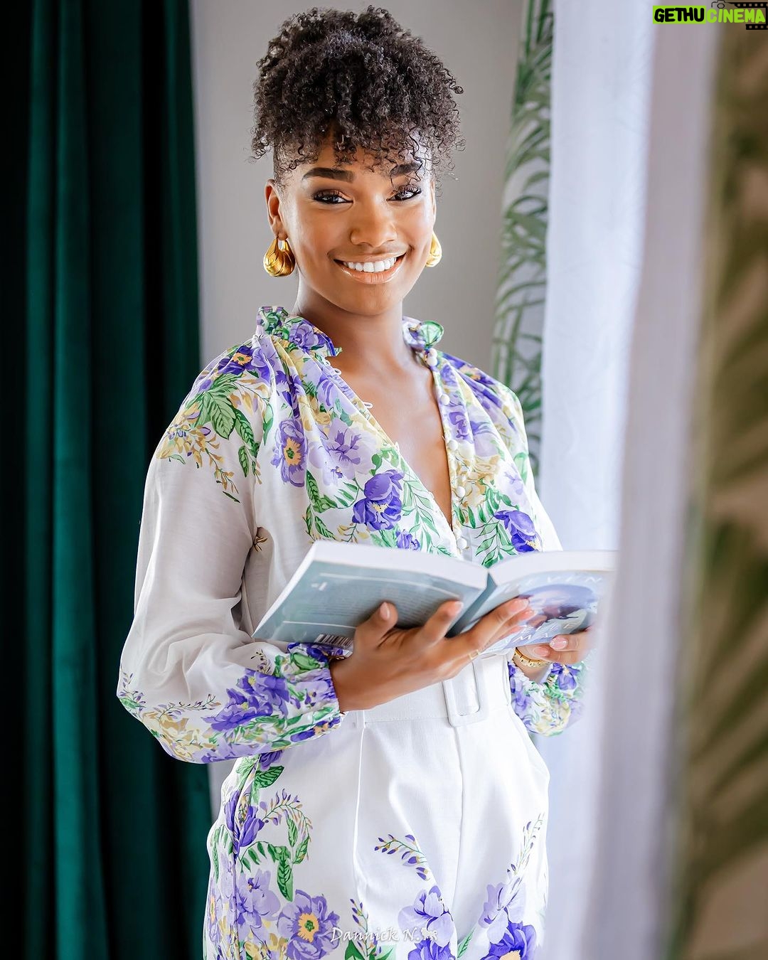 Jalylane Maës Instagram - Wednesday ✨ Une nouvelle semaine de préparation pour l’élection Miss France. Continuez à visualiser vos objectifs et à croire en vos rêves🥹. 📸: @danette_dn & @mathilde.garel 👗: @odyssee.boutique BO : @oretsens CM : @malyck_n 📍: @tifleursoley #miss #missfrance #2024 #dijon #concours #Election #beauty #hexagone #decembre #16 #missguadeloupe #guadeloupe Saint-François, Guadeloupe