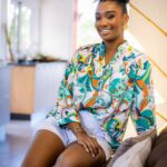 Jalylane Maës Instagram - Abordons cette semaine avec un éclat de sourire. Tu peux devenir la personne de tes rêves si tu commences maintenant. 👗: @odyssee.boutique BO : @revesgwada 🏠: @tifleursoley 📸 : @danette_dn et @mathilde.garel CM : @malyck_n #tuesday #eclat #sourire #semaine #beaute #miss #villa #jaly #salon #detente #motivation #bonheur Saint-François, Guadeloupe
