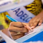 Jalylane Maës Instagram – Une très belle séance de dédicace privée qui a lieu à l’aéroport pôle Caraïbes avec notre partenaire transport @aircaraibes ✈️

Un grand merci aux personnels pour cet accueil chaleureux. 
J’ai passé un merveilleux moment à vos côtés 🥹. 

On se retrouve bientôt sur les lignes d’air Caraïbes 😉
@missguadeloupe @organisation.revellle💕

Vous avez déjà voyagé avec Air Caraïbes ? 

👗: @les_createurs_antilles @glamethnik @aydenland 
BO et collier : @oretsens 
📸: @danette_dn 

#seance #dedidace #aeroport #voyage #personnel #naviguant #avion  #miss #guadeloupe #comite #partenaire #aircaraibes #transport #caraibes Aéroport Guadeloupe – Pôle Caraïbes
