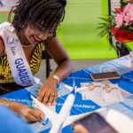 Jalylane Maës Instagram – Une très belle séance de dédicace privée qui a lieu à l’aéroport pôle Caraïbes avec notre partenaire transport @aircaraibes ✈️

Un grand merci aux personnels pour cet accueil chaleureux. 
J’ai passé un merveilleux moment à vos côtés 🥹. 

On se retrouve bientôt sur les lignes d’air Caraïbes 😉
@missguadeloupe @organisation.revellle💕

Vous avez déjà voyagé avec Air Caraïbes ? 

👗: @les_createurs_antilles @glamethnik @aydenland 
BO et collier : @oretsens 
📸: @danette_dn 

#seance #dedidace #aeroport #voyage #personnel #naviguant #avion  #miss #guadeloupe #comite #partenaire #aircaraibes #transport #caraibes Aéroport Guadeloupe – Pôle Caraïbes