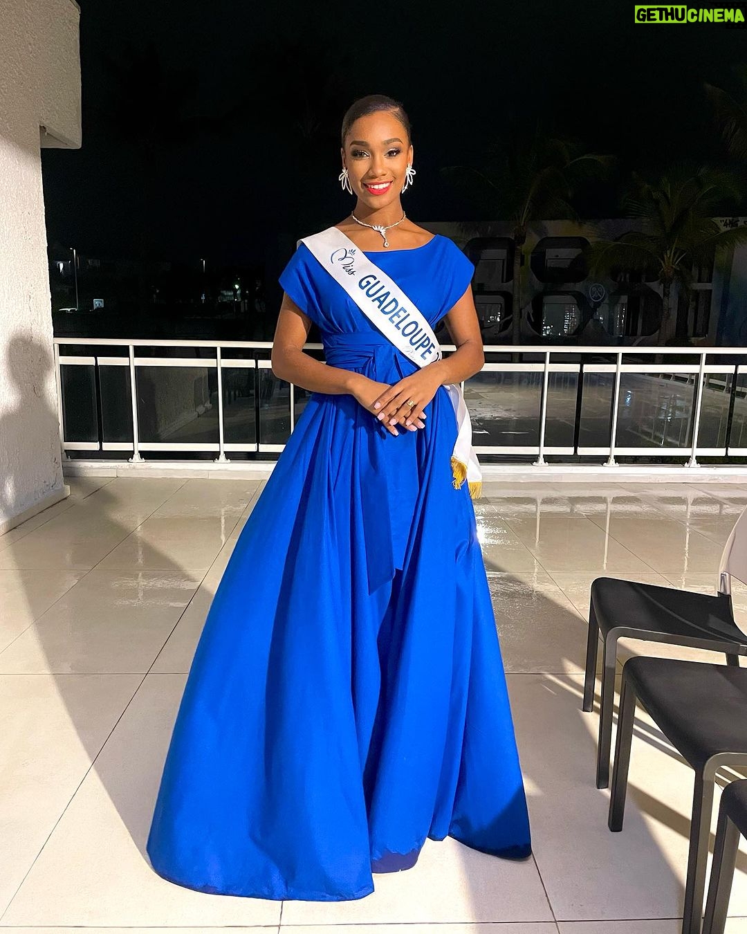 Jalylane Maës - 4.6K Likes - Défilé @kevinobrianofficial @kob.boutique
Merci beaucoup pour l’invitation ✨
👗: @kob.boutique @kevinobrianofficial
💄: @botrand_elisabeth
Bijoux : @oretsens
📍: @arawakbeachresort