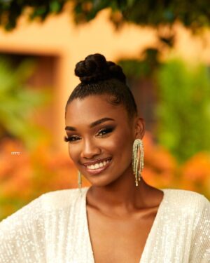 Jalylane Maës Instagram - C’est le jour J ✨

📲Jusqu’au bout MISS 7 au 97000 (Antilles) MISS 9717 au 72018 (Hexagone) @organisation.revelle @missguadeloupeofficiel 

_________________________
Crédits

Directrice Artistique : DANITZIA LOGIS
🪄@danitzialogisoff 

Photographe : AVEL MARCIN 
📸 @avelmarcin 

Make up : EMILIE LAPULY
💄 @emilielapuly 

Coiffure : CLÉ COIFF
💇🏽‍♀️ @cle_coiff 

Tenue : GLAMOUR BRISSAC
👗 @glamour.brissac 

#missguadeloupe #miss7 #blanc #esthetics #guadeloupe #island