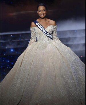 Jalylane Maës Instagram - Merci du fond du cœur à tous ceux qui ont été à mes côtés pendant cette incroyable aventure de Miss France 2024.

 🌟 Être élue 3ème dauphine est un honneur et le résultat d’un travail acharné. 💪

Malgré quelques moments difficiles, votre soutien m’a donné la force de me relever et de briller sur scène. 

✨ Merci pour vos encouragements, vos messages et votre amour qui ont rendu cette expérience encore plus spéciale.🙏❤️ 

Je suis reconnaissante et comblée. 

Un grand merci à la société @missfranceoff et encore félicitations à @evegillesoff ❤️

Ce n’est que le début, NOU PA KA LAGÉ !

Merci du fond du cœur. 🌹

#MissFrance2024 #Gratitude #DreamsComeTrue #MissGuadeloupe2023