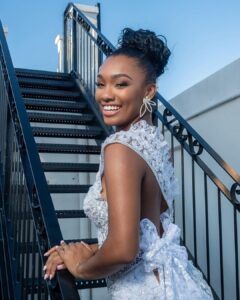 Jalylane Maës Instagram - Le grand départ approche ✈️ Ce jeudi, notre ambassadrice prendra le départ pour Paris avec notre partenaire @aircaraibes avant de débuter l’aventure Miss France 🤩 @jalylanemaes.off aura besoin de notre soutien pour remporter le titre national ! 👗 @jessicajordanstylist 💄 @botrand_elisabeth 💆‍♀️ @luiizdiamondsplace Bijoux @oretsens 📍 @maisonvictoirepap 📸 @happyman_photography #MissGuadeloupe2023 #MissFrance2024 #RevElle ✨ Pointe-à-Pitre, Guadeloupe