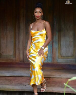 Jalylane Maës Instagram - C’est bientôt la fin de la semaine 🥹
Bon jeudi ✨

#beauty #jaune #journee #bois #miss #guadeloupe #dehaies #guadeloupeislands❤️🌴 #missguadeloupe #2023 

👗: by me
📸: @anaique_z 
CM : @malyck_n 
📍: Deshaies