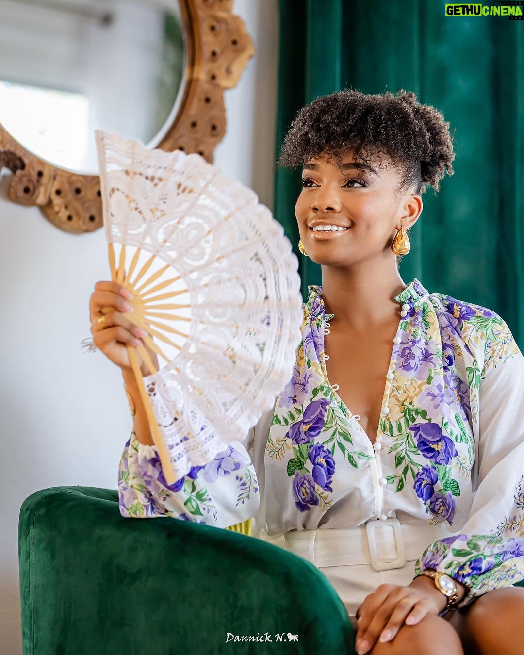 Jalylane Maës Instagram - Wednesday ✨ Une nouvelle semaine de préparation pour l’élection Miss France. Continuez à visualiser vos objectifs et à croire en vos rêves🥹. 📸: @danette_dn & @mathilde.garel 👗: @odyssee.boutique BO : @oretsens CM : @malyck_n 📍: @tifleursoley #miss #missfrance #2024 #dijon #concours #Election #beauty #hexagone #decembre #16 #missguadeloupe #guadeloupe Saint-François, Guadeloupe