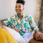 Jalylane Maës Instagram - Abordons cette semaine avec un éclat de sourire. Tu peux devenir la personne de tes rêves si tu commences maintenant. 👗: @odyssee.boutique BO : @revesgwada 🏠: @tifleursoley 📸 : @danette_dn et @mathilde.garel CM : @malyck_n #tuesday #eclat #sourire #semaine #beaute #miss #villa #jaly #salon #detente #motivation #bonheur Saint-François, Guadeloupe