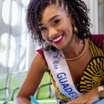 Jalylane Maës Instagram – Une très belle séance de dédicace privée qui a lieu à l’aéroport pôle Caraïbes avec notre partenaire transport @aircaraibes ✈️

Un grand merci aux personnels pour cet accueil chaleureux. 
J’ai passé un merveilleux moment à vos côtés 🥹. 

On se retrouve bientôt sur les lignes d’air Caraïbes 😉
@missguadeloupe @organisation.revellle💕

Vous avez déjà voyagé avec Air Caraïbes ? 

👗: @les_createurs_antilles @glamethnik @aydenland 
BO et collier : @oretsens 
📸: @danette_dn 

#seance #dedidace #aeroport #voyage #personnel #naviguant #avion  #miss #guadeloupe #comite #partenaire #aircaraibes #transport #caraibes Aéroport Guadeloupe – Pôle Caraïbes