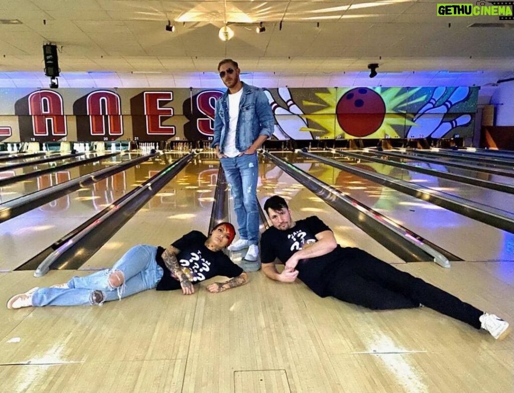 James Cipperly Instagram - A composition at the lanes. . . . #baybee #Monday #mondaymotivation #aew #bowling #bowlingalley #art #composition #hangingoutwithfriends #strike #turkey . . . Photo by: @brainbuster_