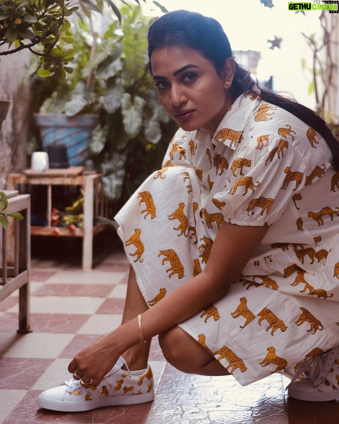 Janani Ashok Kumar Instagram - How amazing life gets when you have a very small meaningful circle of people I love my clan so much π₯ΉππΌβ¨ Grateful for the people in my life right now πβ¨π«π€π― - πΈ: @raghul_raghupathy Chennai, India