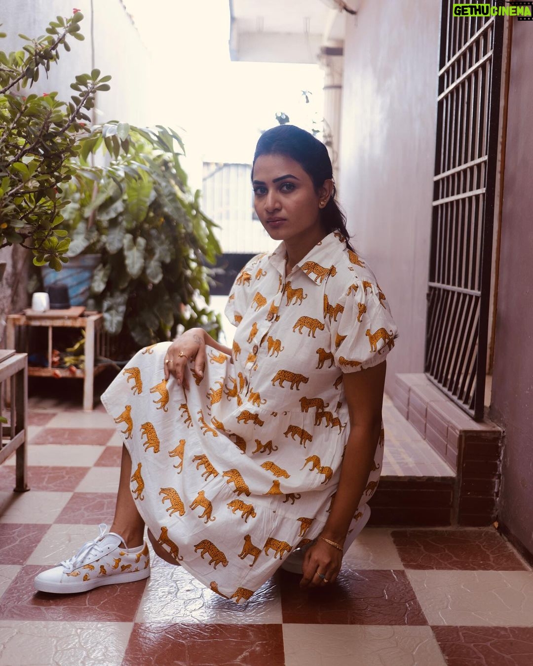 Janani Ashok Kumar Instagram - How amazing life gets when you have a very small meaningful circle of people I love my clan so much π₯ΉππΌβ¨ Grateful for the people in my life right now πβ¨π«π€π― - πΈ: @raghul_raghupathy Chennai, India