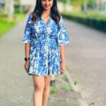 Janani Ashok Kumar Instagram – 💙🤍
📸: @madhumitha_sivasankar Netherlands,amsterdam
