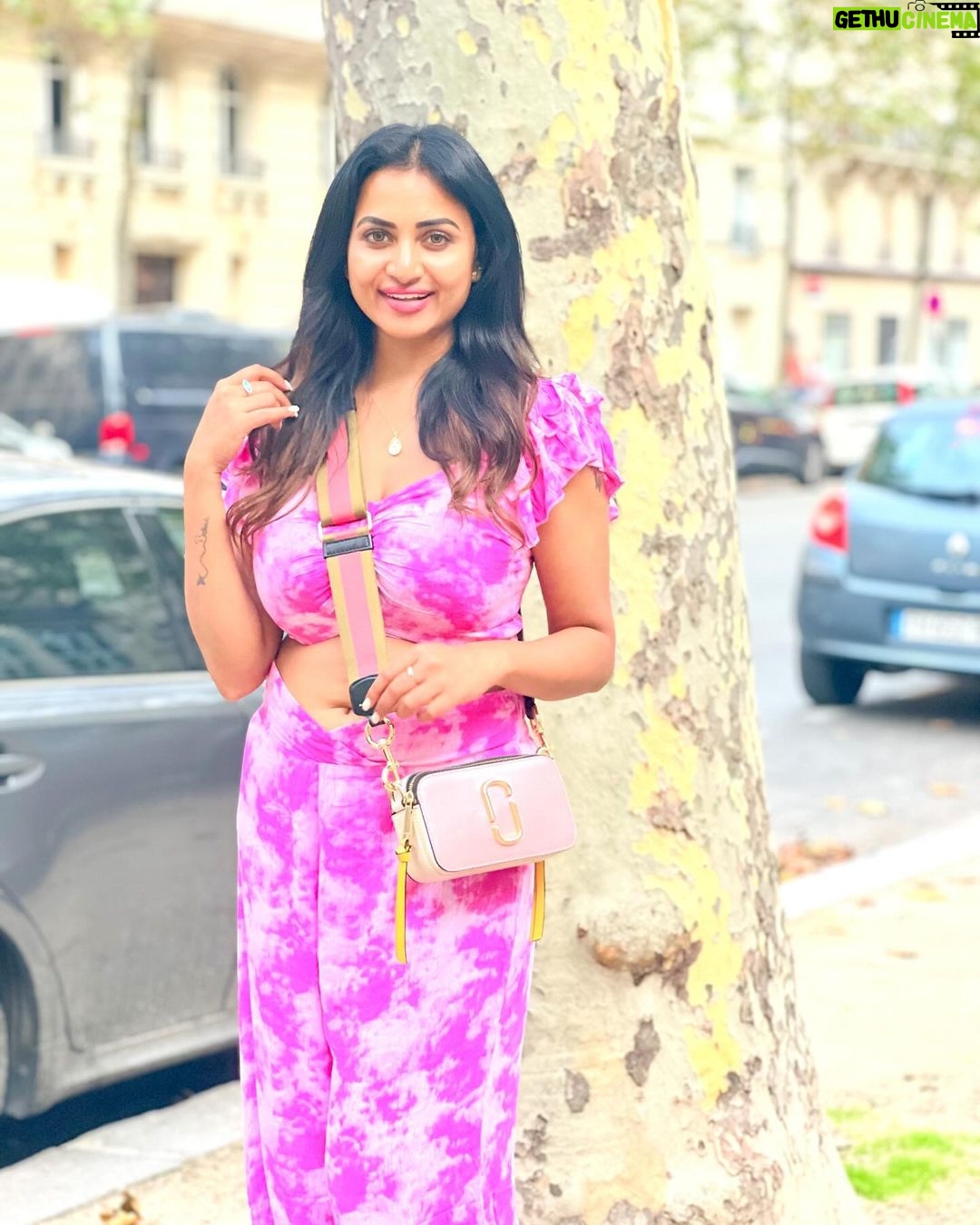 Janani Ashok Kumar Instagram - Kill ‘em with Kindness 🫠✨💫💯 - 📸: @madhumitha_sivasankar Paris, France