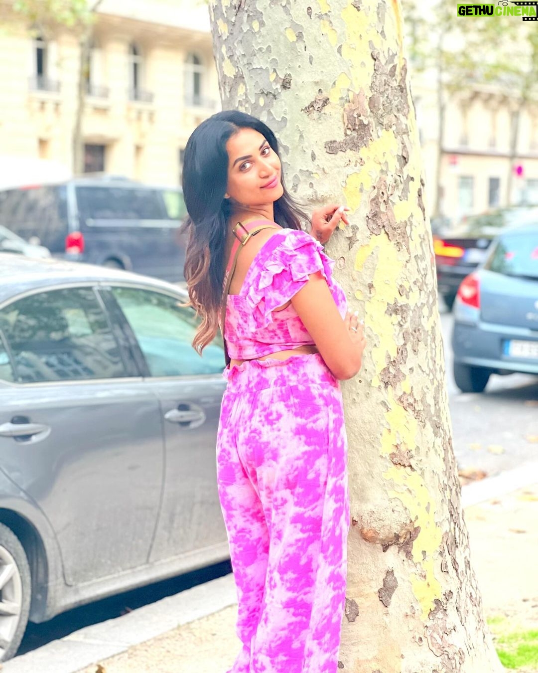 Janani Ashok Kumar Instagram - Kill ‘em with Kindness 🫠✨💫💯 - 📸: @madhumitha_sivasankar Paris, France