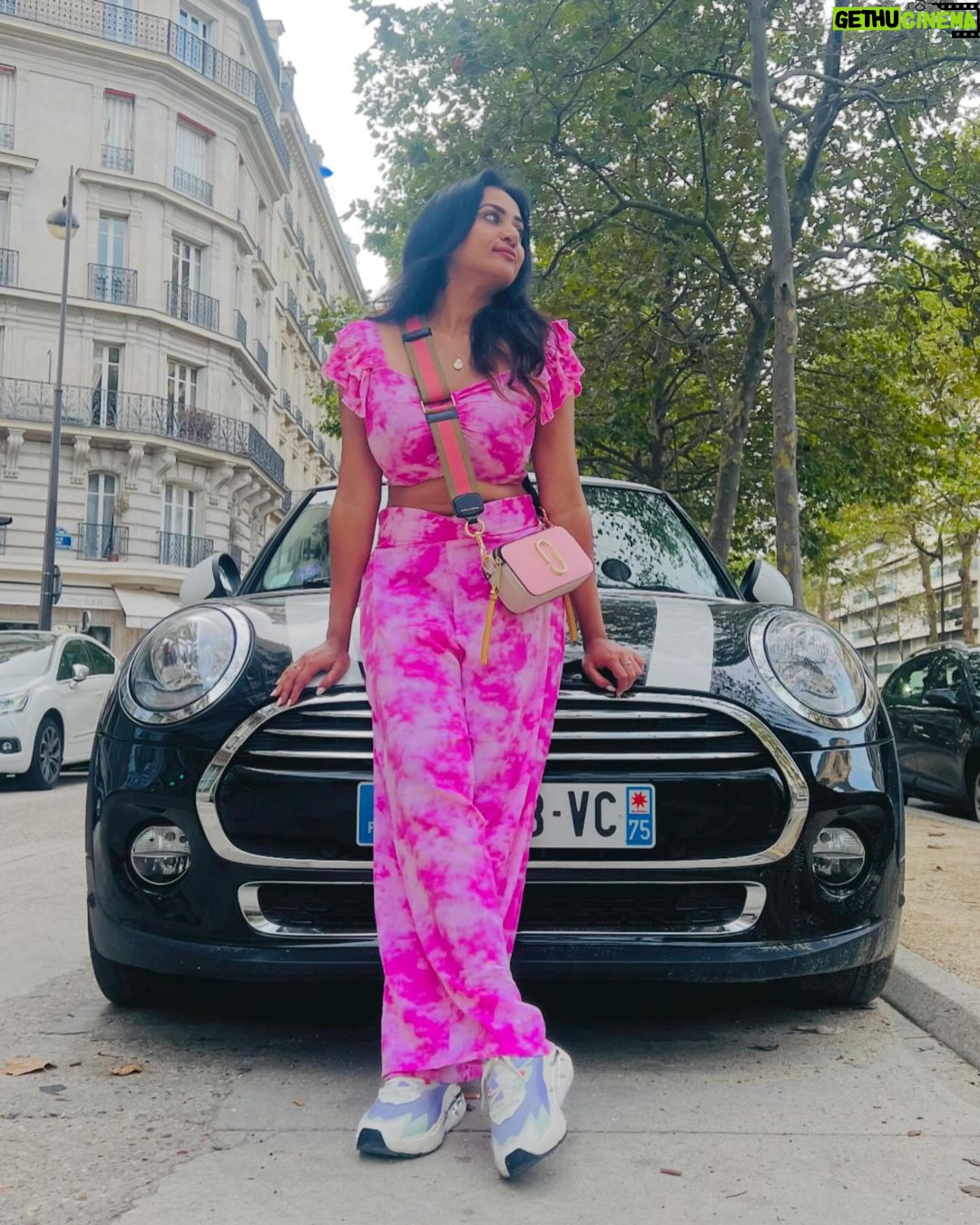 Janani Ashok Kumar Instagram - “I am doing it for me” - I’m saying no... when I used to say yes, to protect my peace. I’m choosing to put my goals at the top of my priorities, because I deserve to reach them. I’m starting to trust myself every day as I’m keeping the promises I make to myself. I’m no longer allowing others to control my emotions and actions, and this may mean ending relationships. I hope you know this has nothing to do with you or anyone else, but that I need to do this for me. - #memoriesforlife #paris 🫠✨💫💯🤍 📸: @madhumitha_sivasankar Paris, France