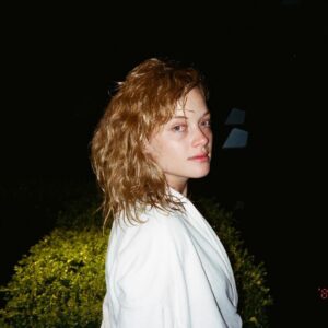 Jane Levy Instagram - Look at these nice pictures thomas took of me