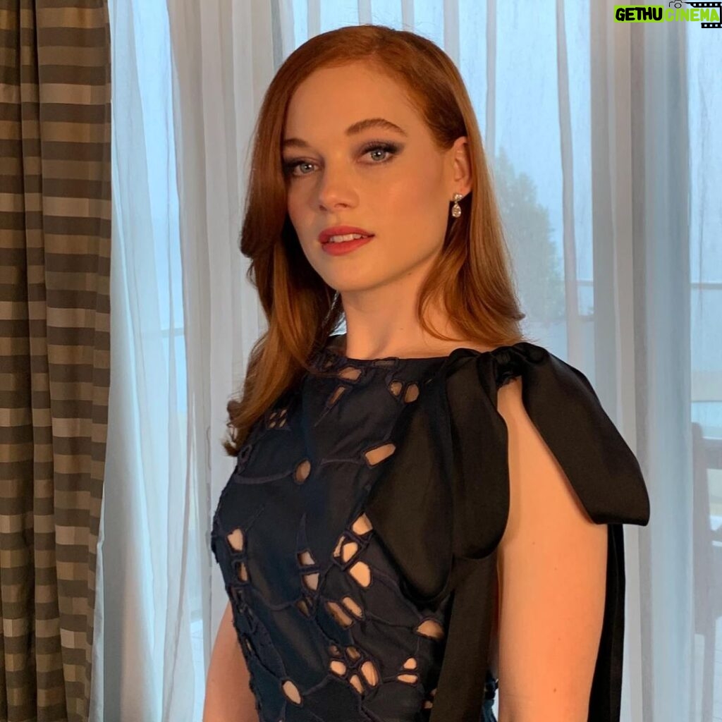 Jane Levy Instagram - @goldenglobes from home (Canada)! — still in disbelief. Thank you for the nomination... it is a great honor, hfpa.