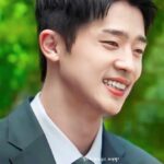 Jang Eui-soo Instagram - 강호중감독님 정말 행복했습니다!! . 가면의여왕 안녕 도재이변호사님 안녕 용필이 안녕 감사합니다🫡
