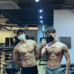 Jang Eui-soo Instagram - 역시 운동은 같이하니 즐겁네요!! #파인짐 #황인직
