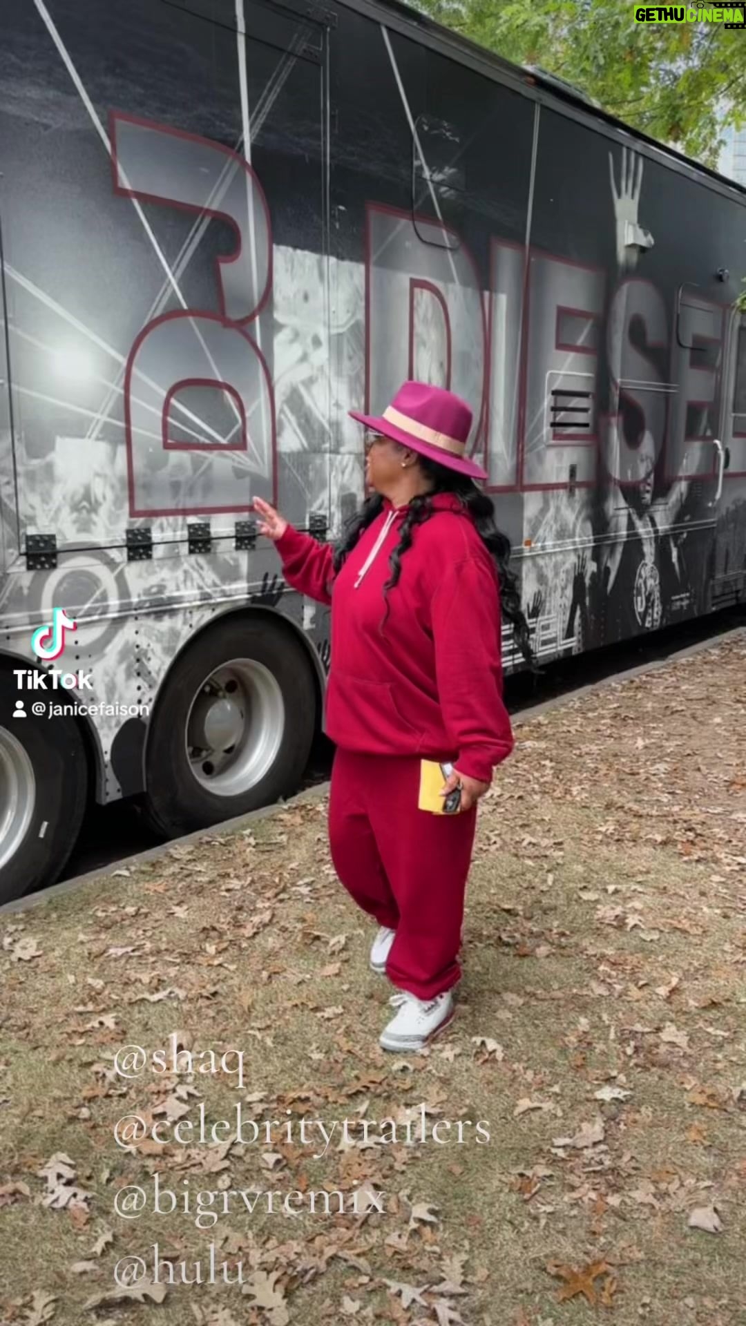 Janice Faison Instagram - Shaq’s RV at work! Celebrity Trailers