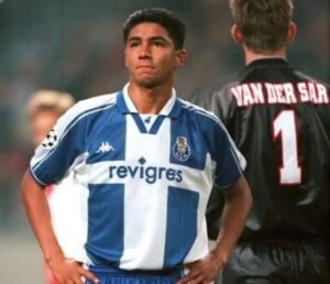 Jardel Instagram - O futebol nos anos 90 💙🤍
Alguns momentos com essas lendas do futebol e com  camisa do FC Porto! 

#jardelporto