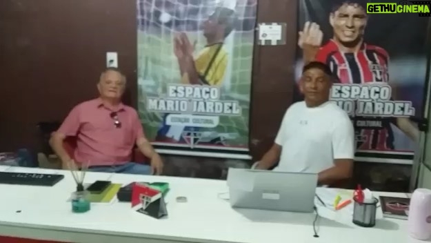 Jardel Instagram - Reunião produtiva com a diretoria do ferroviário onde conversamos sobre futuros projetos! E uma visita também a categoria sub 15 do ferrão, muito talento e meninos dedicados! Boa sorte garotos!