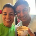 Jardel Instagram - Parabéns, meu amor! Sou muito grato a Deus por unir nossos caminhos! E é uma honra estar ao seu lado para acompanhar mais um ano da sua vida. Minha amada esposa, que sua vida seja abençoada por DEUS, e saiba que estarei sempre aqui para amá-la e protegê-la…. Que seu aniversário seja especial, como você é para mim, e que possamos estar em paz, felizes, em harmonia e que nosso casamento seja blindado por Deus ! Amo você do fundo do meu coração, e desejo um aniversário repleto de bençãos! Te amo! ❤️🎂🎉🙌🏽🙏🏽