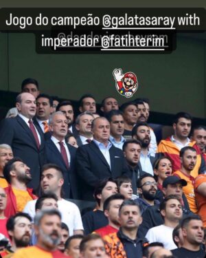 Jardel Instagram - #tbt @nefstadyum ❤️💛