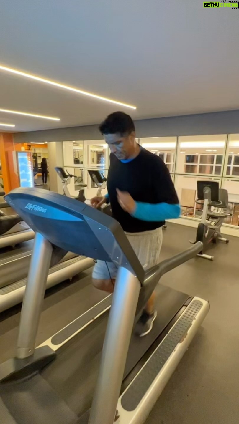 Jardel Instagram - Sexta-feira tbm é dia de treino.