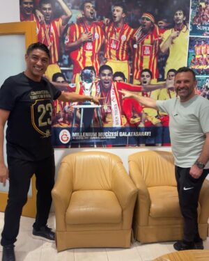 Jardel Instagram - Thank you my friend! Congratulations for your wonderful work for our club! 
Let's go Galatasaray ❤️💛❤️💛