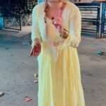 Jasleen Matharu Instagram - Gaali dene walo ke liye tod mil gaya muje ab 😎😎