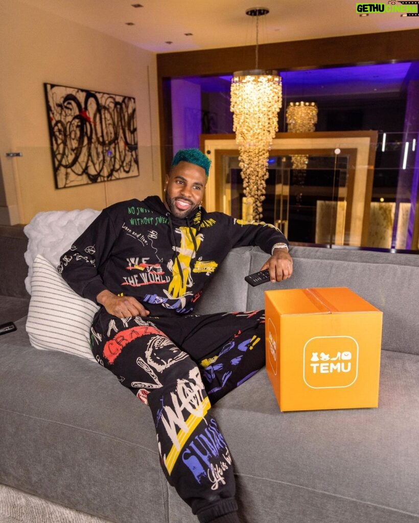 Jason Derulo Instagram - I was put on to Temu during the Big Game this Sunday and still can’t believe the deals. They challenged me to see how many items I can buy with $100… Let’s see how I did! Share your purchase on IG and tag @temu! #temugameday #shakeandcheer #temu100 #shoplikeabillionaire #ad