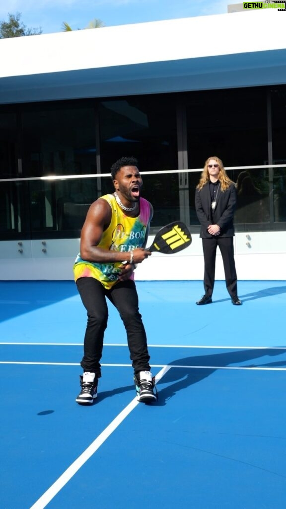 Jason Derulo Instagram - I thought this was pickle ball not 🍆 ball 😭 @frankielap #SaturdaySunday 🚨 NEW SONG 🚨