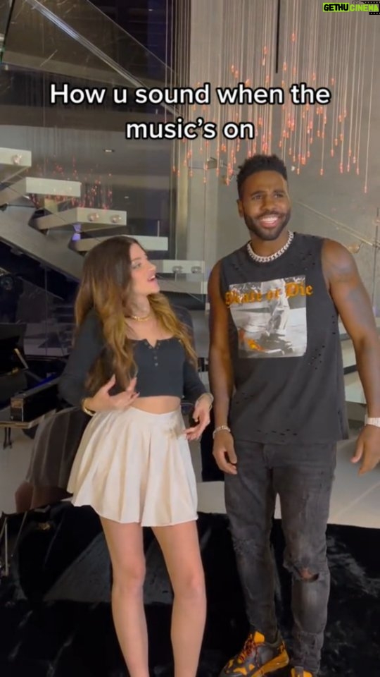 Jason Derulo Instagram - How u sound when the music's on @fabiola.baglieri