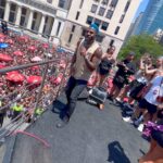 Jason Derulo Instagram - 1 million people ❤️‍🔥 Muito obrigado @anitta pelo convite pro Carnaval! Foi simplesmente perfeito!z Leme, Rio de Janeiro