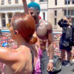Jason Derulo Instagram – 1 million people ❤️‍🔥 Muito obrigado @anitta pelo convite pro Carnaval! Foi simplesmente perfeito!z Leme, Rio de Janeiro