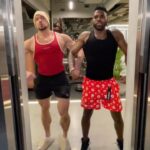 Jason Derulo Instagram - After that shoulder pump @joesthetics