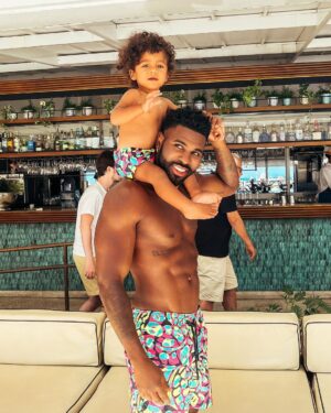 Jason Derulo Instagram - Happy Birthday Dad 🎈🥳😜👏🏾 @jasonking