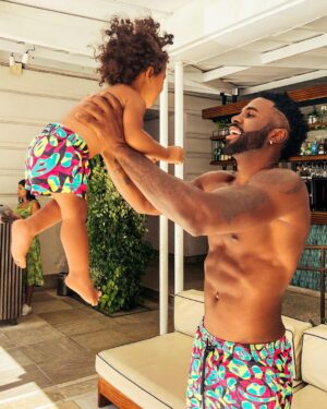 Jason Derulo Instagram - Happy Birthday Dad 🎈🥳😜👏🏾 @jasonking