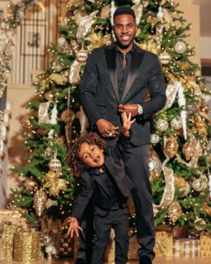 Jason Derulo Instagram - Merry Christmas to me for the greatest gift of all @jasonking 🎄🎅🏿❤️