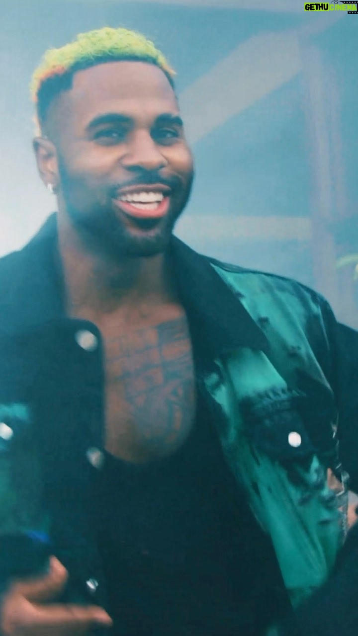 Jason Derulo Instagram - 🚨New Music Video🚨 ‘Glad U Came’ 🔗 in bio Bali, Indonesia