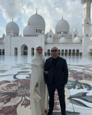 Jason Statham Instagram - Sheikh Zayed Grand Mosque #InAbuDahbi