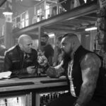Jason Statham Instagram - @eddiehallwsm No human can visualise the impossible like this man. When Eddie lifted 500kilos off the ground he beat the world record by almost 80lbs. This crushed and annihilated all before it. Most records are beaten by a slice, a kilo or two at most. This one was superhuman strength like we’ve never seen! Eddie re writes the history books, and continues to set goals. Massive respect to the man, and a privilege to spend some time together. #expendables4 📸@danielsmithphotography