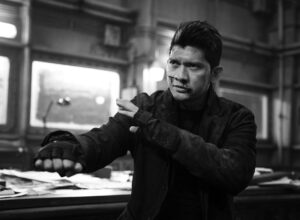 Jason Statham Instagram - A real honour to spend some screen time with the incredibly talented @iko.uwais 
A true master of his game and a powerhouse of speed and skills that take a lifetime to achieve. Massive respect for all that you do brother.
#expendables4
@danielsmithphotography